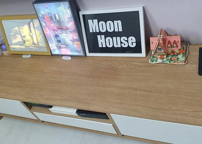 Moon House